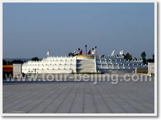 6 Day Beijing Inner Mongolia Genghis Khan and Desert Exploration Tour